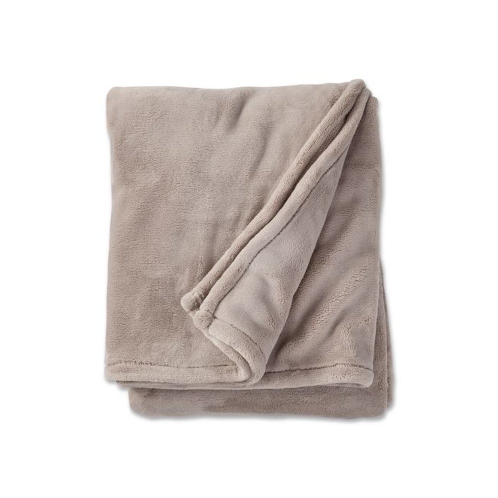 Wicked Plush Throw, 50 x 60, Woodsmoke. Picture 1