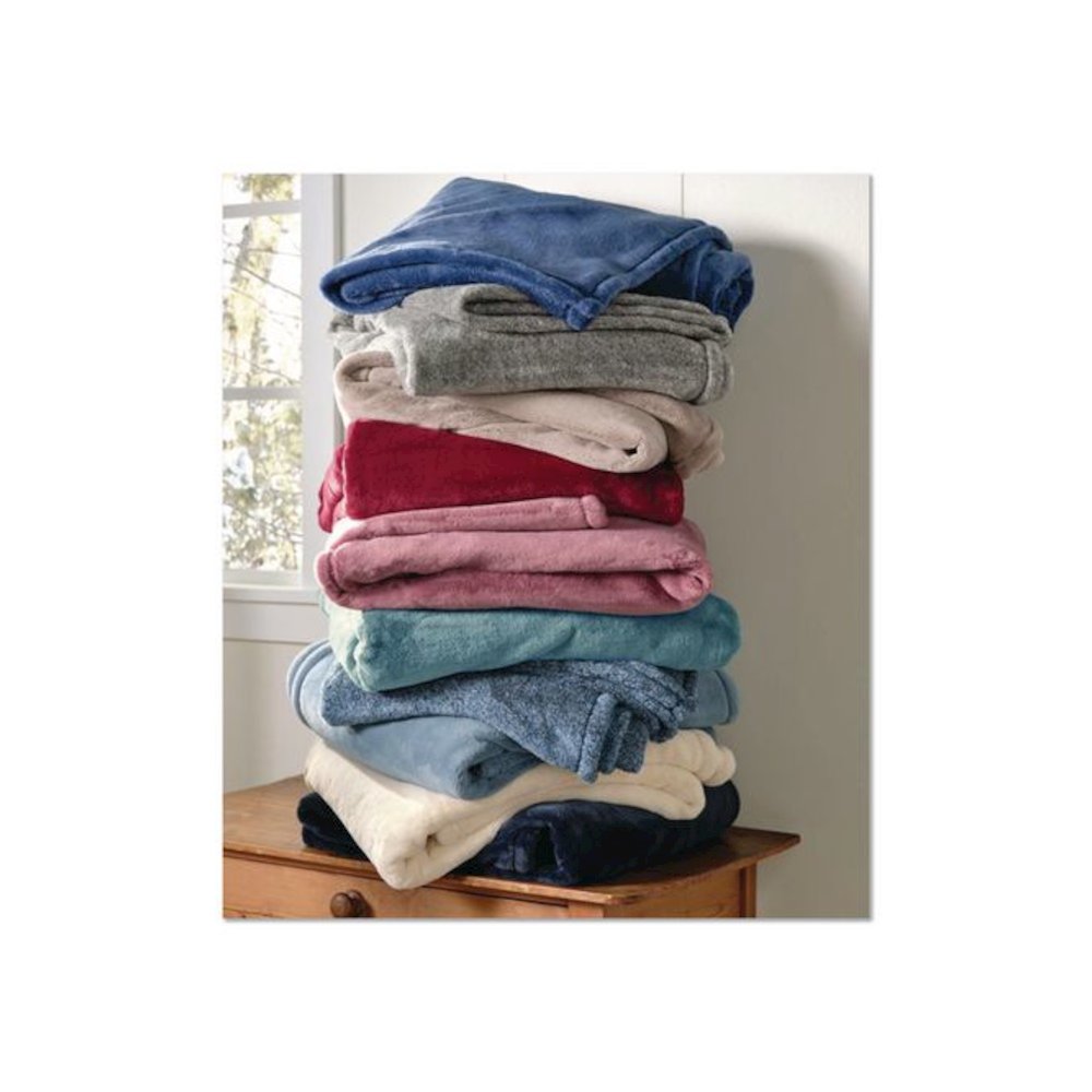 Wicked Plush Throw, 50 x 60, Coastal Aqua. Picture 4
