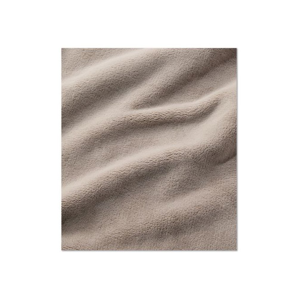 Wicked Plush Throw, 60 x 80, Woodsmoke. Picture 2