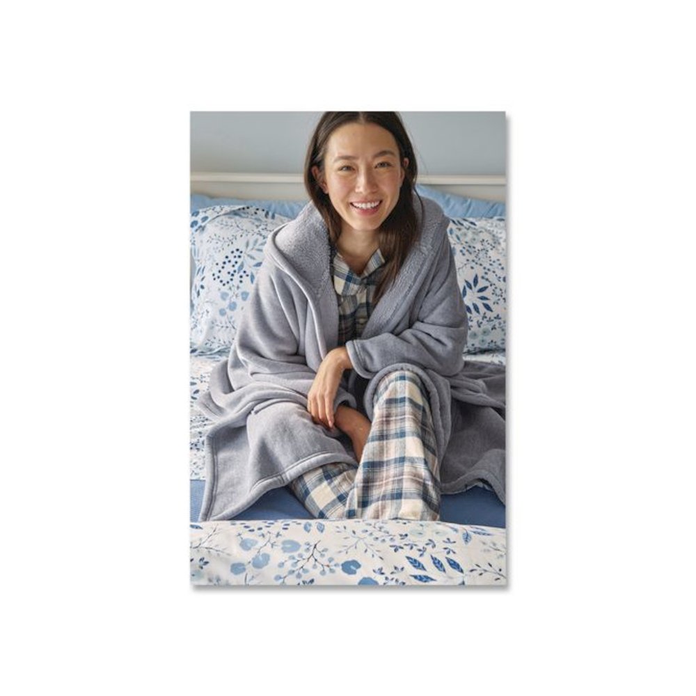 Cozy Chenille Wearable Throw, 60 x 58, Shadow Blue. Picture 5