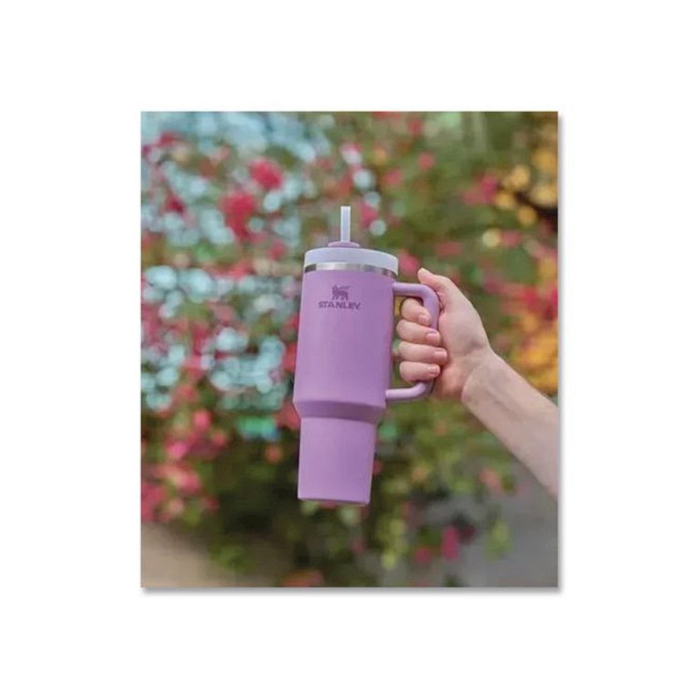 Quencher H2.0 Flowstate Stainless Steel Double Wall Insulated Tumbler, 40 oz, Hammertone Lilac. Picture 4