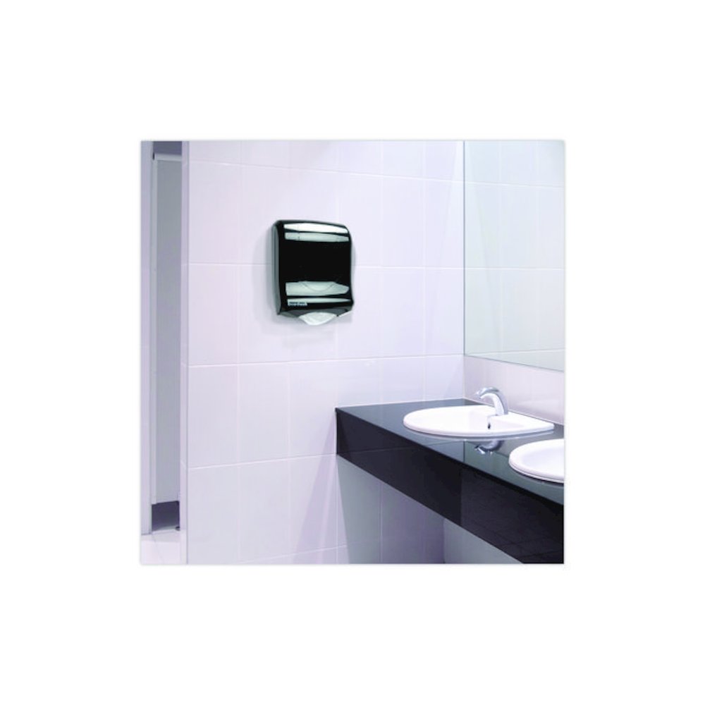 Multifold Paper Towels, 1-Ply, 9 x 9.45, White, 250 Towels/Pack, 16 Packs/Carton. Picture 5