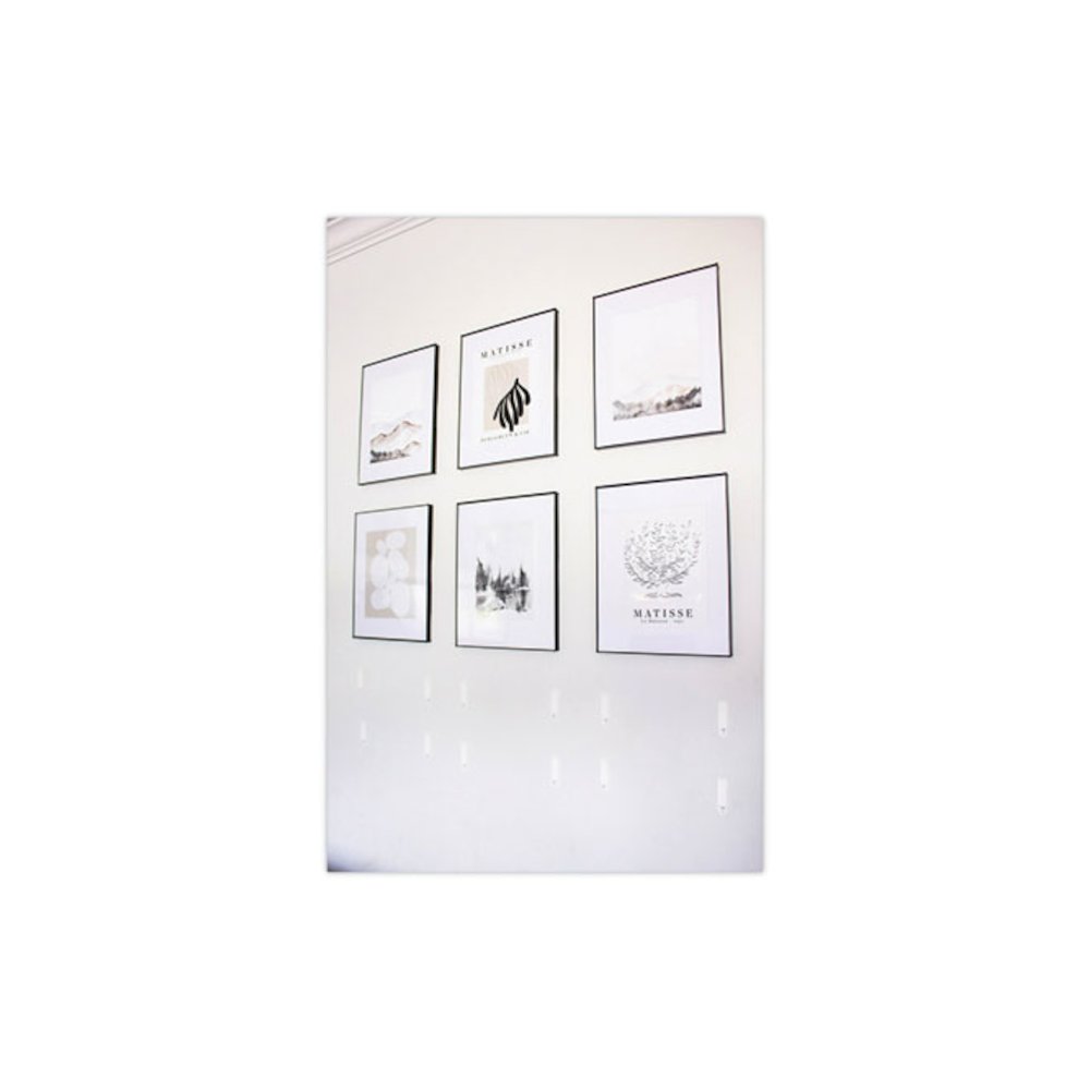 Damage-Free Hanging Picture Hanging Strip Pairs, Holds Up to 2.5 lb, Medium: 0.75" x 2.75", White, 12/Pack. Picture 3