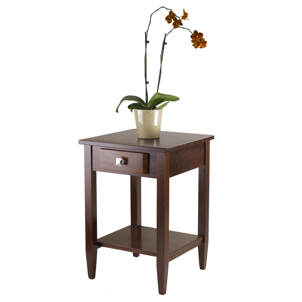 Richmond End Table Tapered Leg. Picture 2