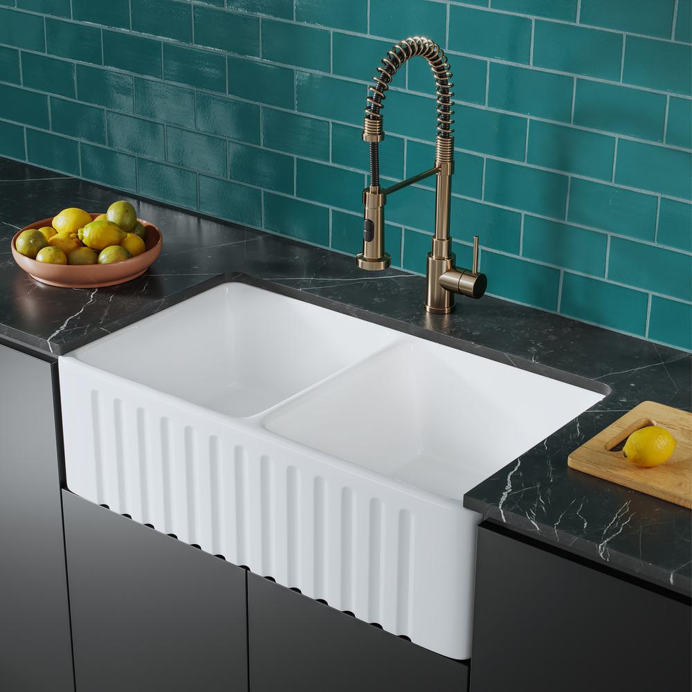 Delice Duo Farmhouse Sink. Picture 21