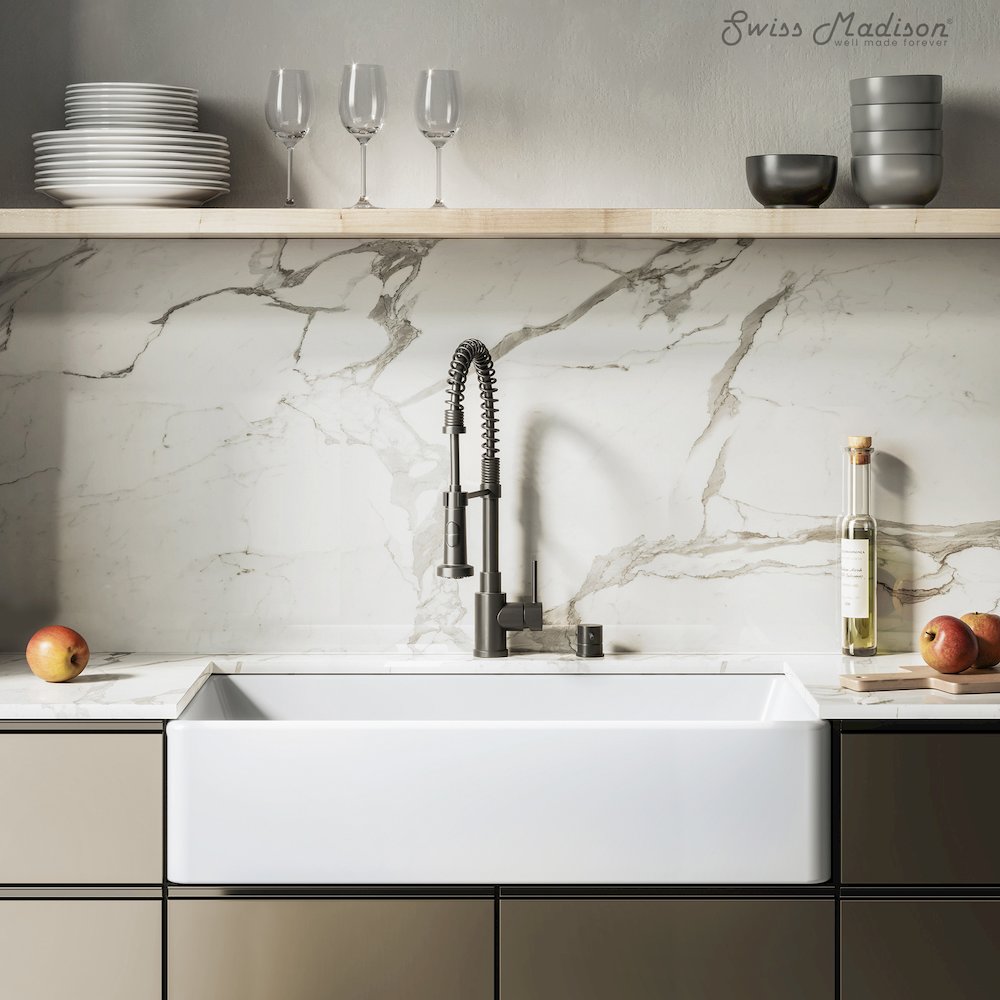 Elegance 36" x 20" Single Basin Fireclay Farmhouse Kitchen Sink in Glossy White. Picture 4