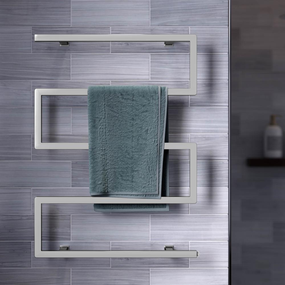 Voltaire 5-Bar Electric Towel Warmer in Chrome. Picture 2