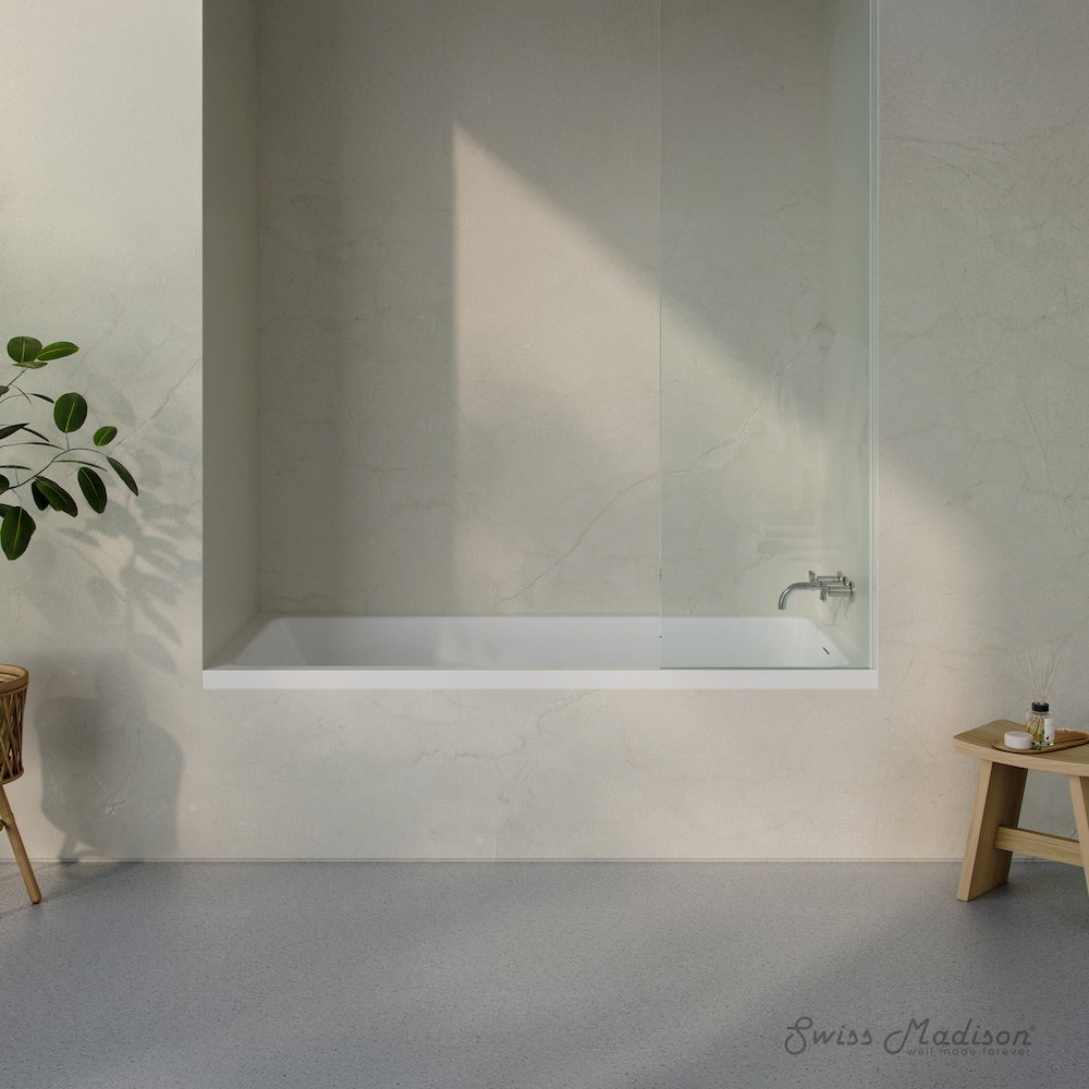 Right Drain Soaking Alcove Bathtub in Glossy White with Integrated Armrest. Picture 1