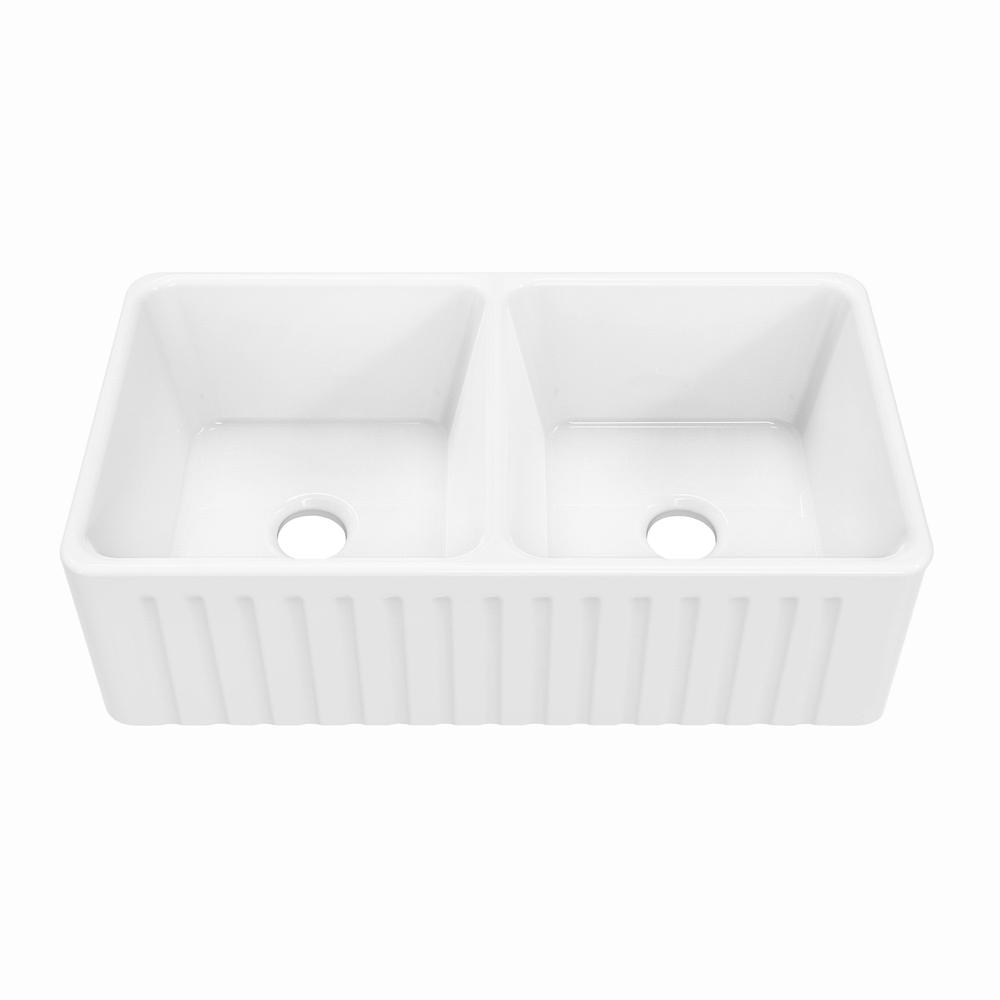 Delice Duo Farmhouse Sink. Picture 3