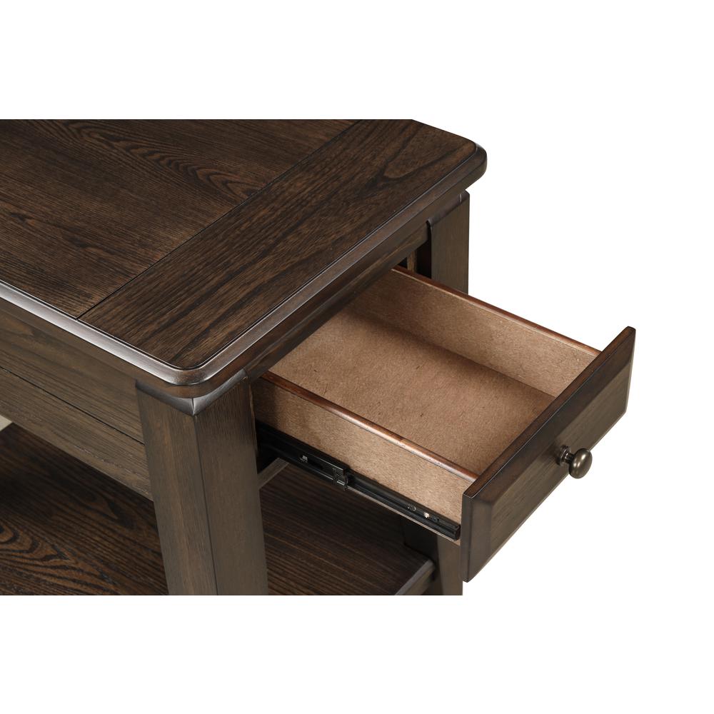 Bellamy Lane Chairside Table. Picture 2