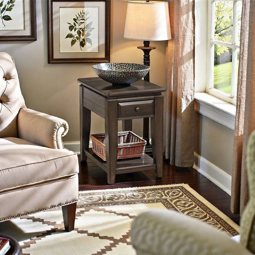 Mahogany Side Table with 1 Drawer – Wooden Table for Bedroom or Living Room. Picture 3