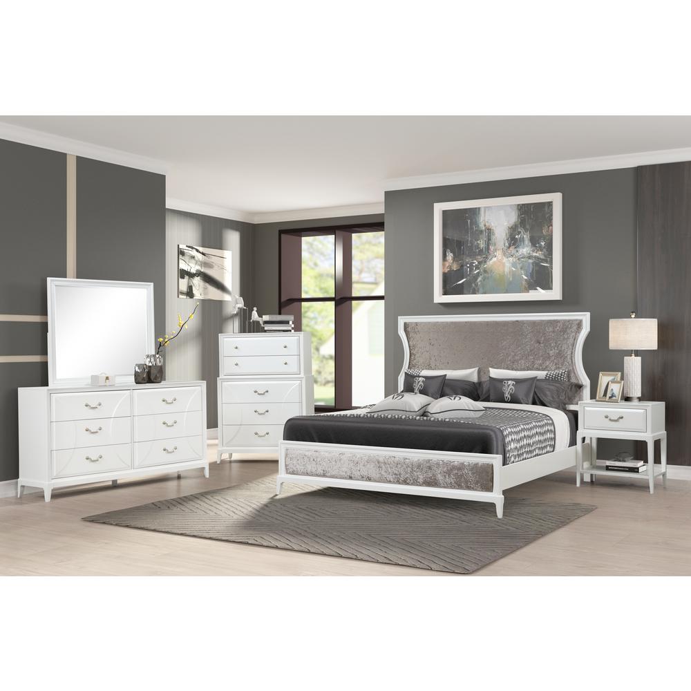 Renascence Queen Upholstered Bed. Picture 4