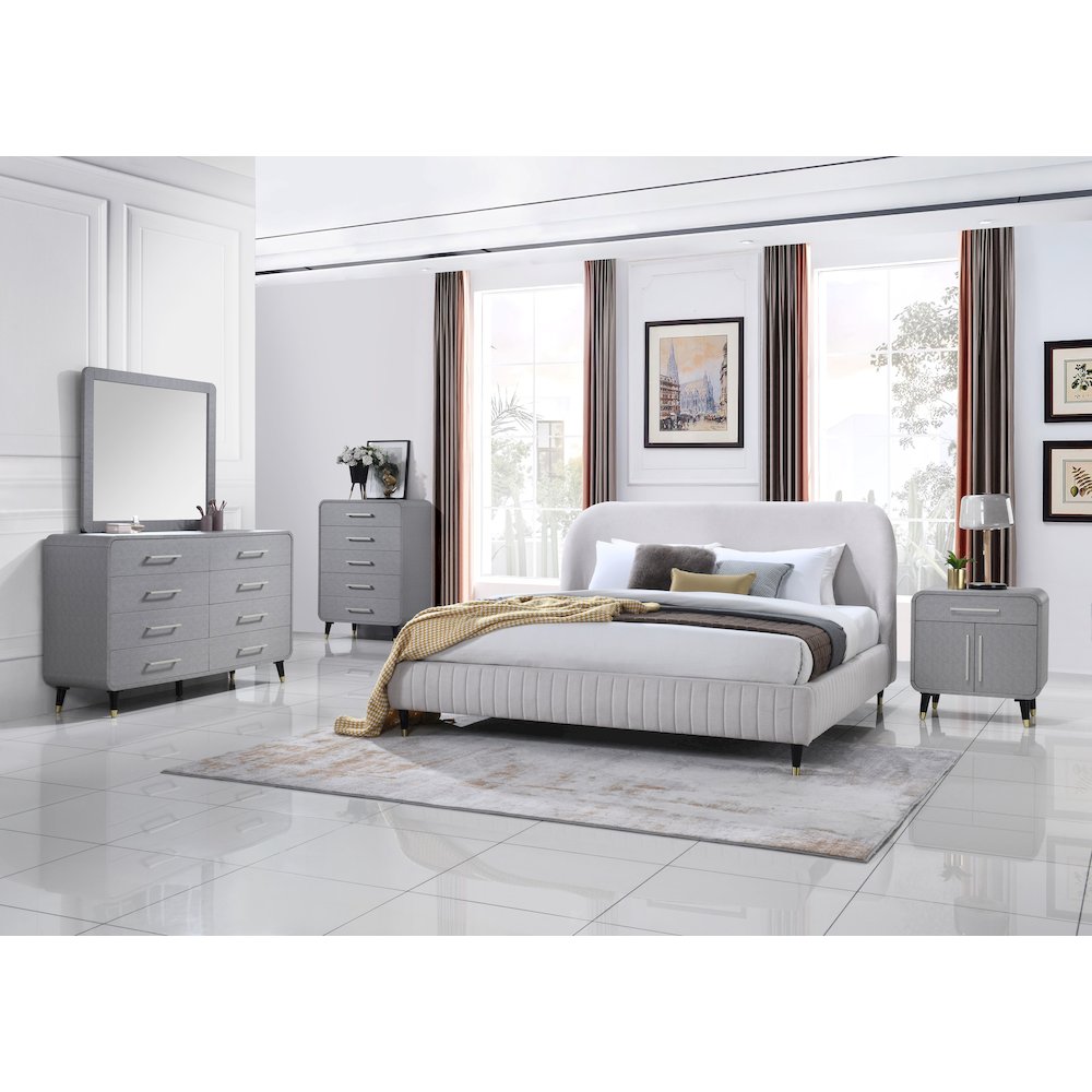 Celine Dresser Mirror in Gray Finish. Picture 2