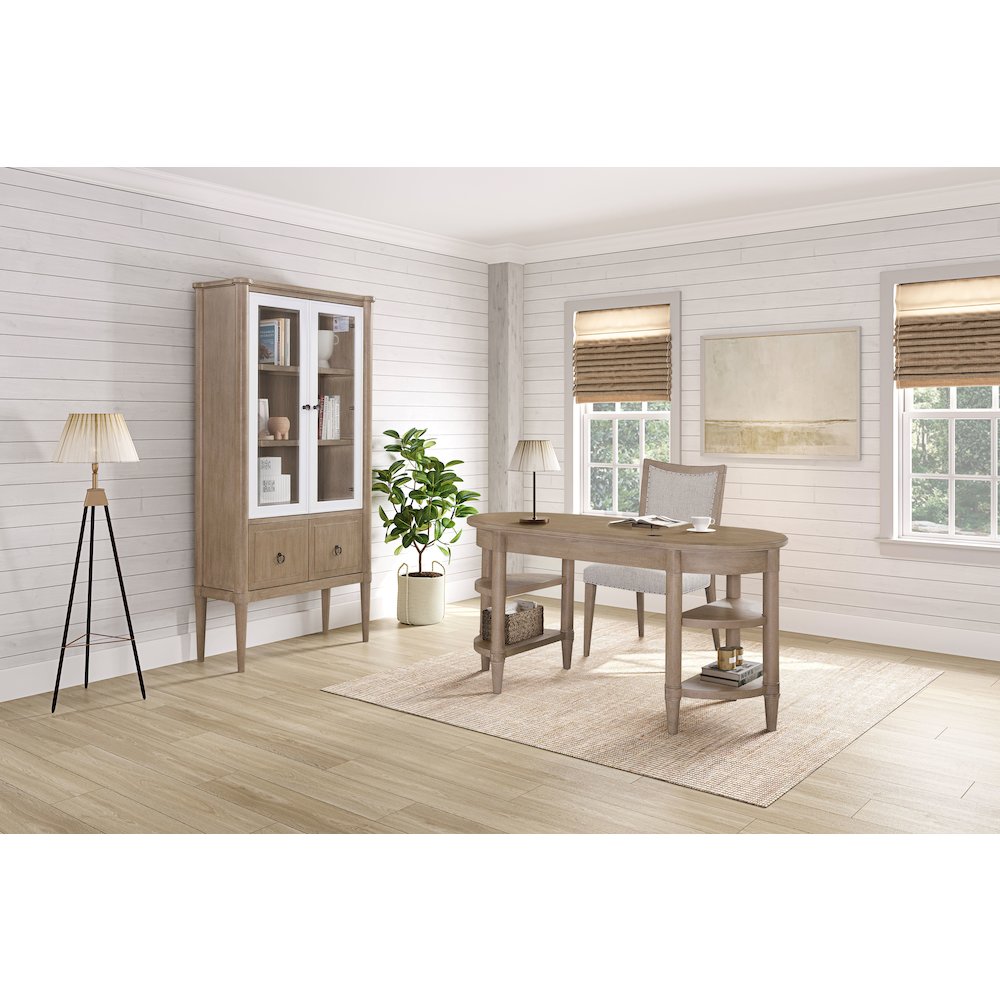 Wilmington Jr. Executive Desk. Picture 1
