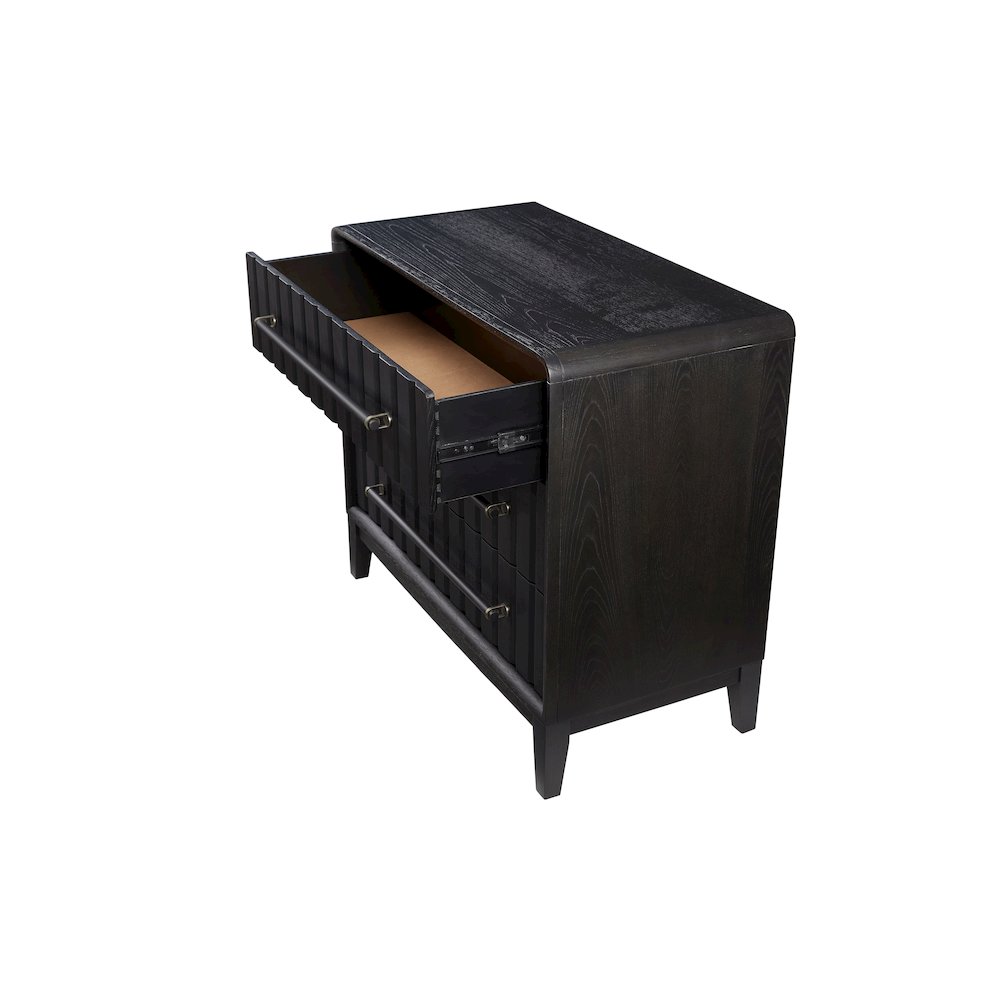 Aurora Bachelor Chest. Picture 4