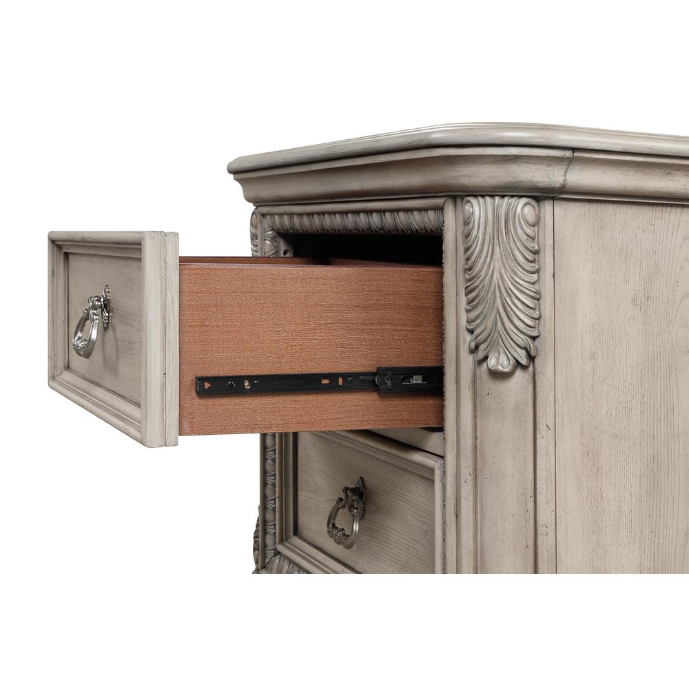 Coventry Nightstand. Picture 2