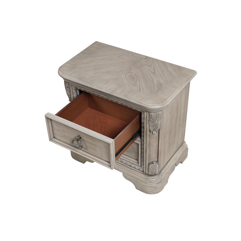 Coventry Nightstand. Picture 1