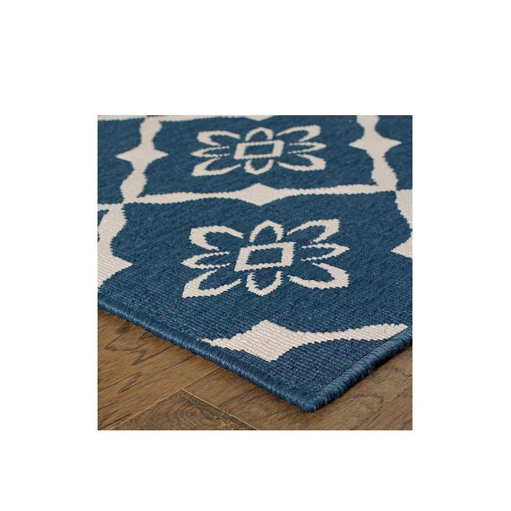 MERIDIAN Navy 7'10 Area Rug. Picture 2