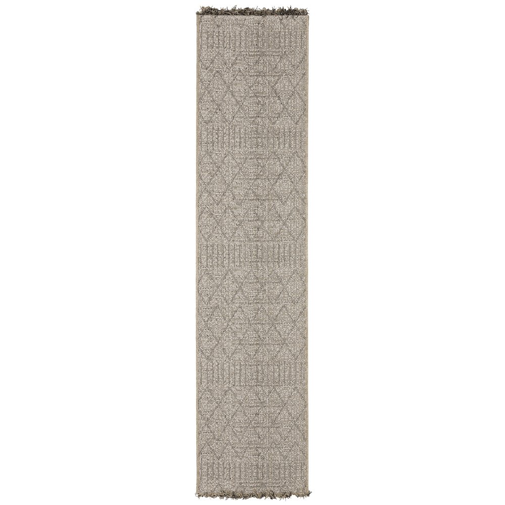 GILLIAN Beige 1'10 X  7' 6 Area Rug. Picture 1