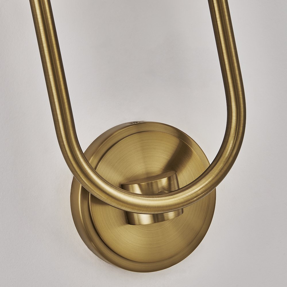 Verde 10-in 2 Light (40-watt) Satin Brass Wall Sconce. Picture 9