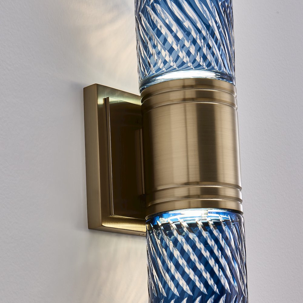 Kiriko 28-in (12-watt) LED Winter Brass Wall Sconce. Picture 5