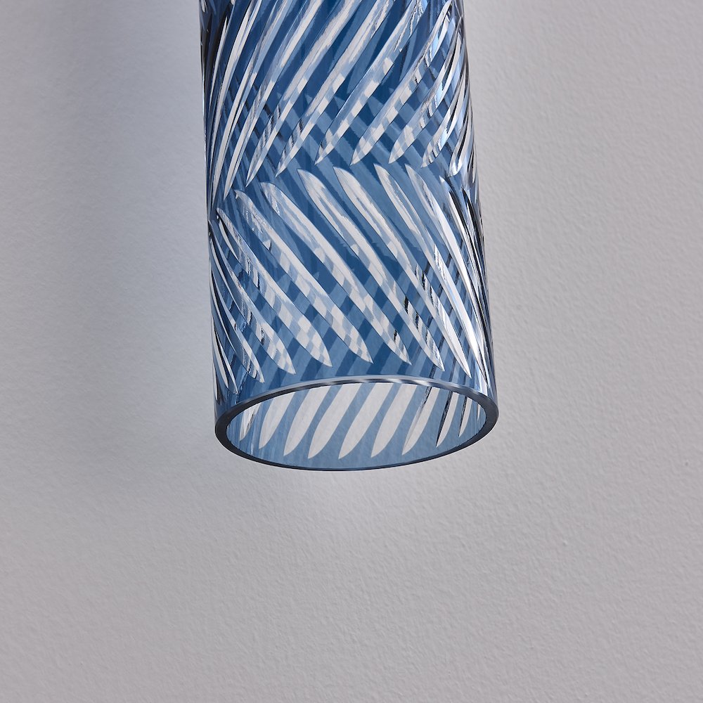 Kiriko 28-in (12-watt) LED Winter Brass Wall Sconce. Picture 7