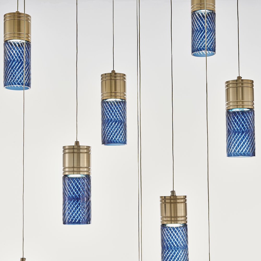 Kiriko 30-in (72-watt) LED Winter Brass Chandelier. Picture 6