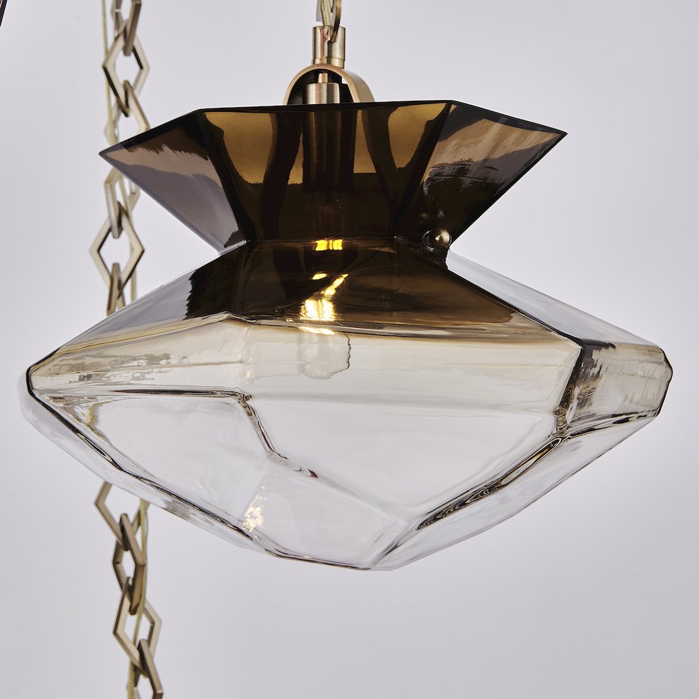 Bolsa 31-in 6 Light (40-watt) Winter Brass Chandelier. Picture 7