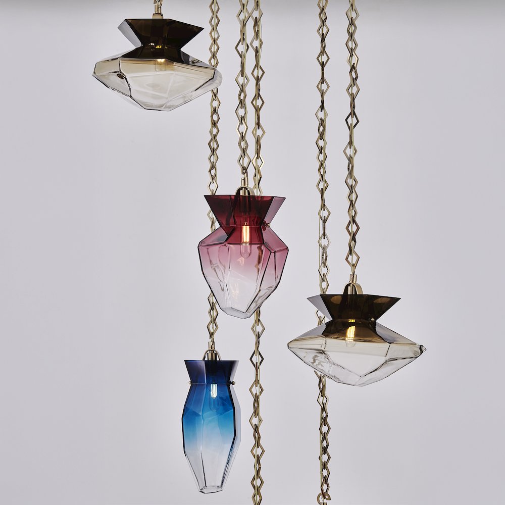 Bolsa 31-in 6 Light (40-watt) Winter Brass Chandelier. Picture 10