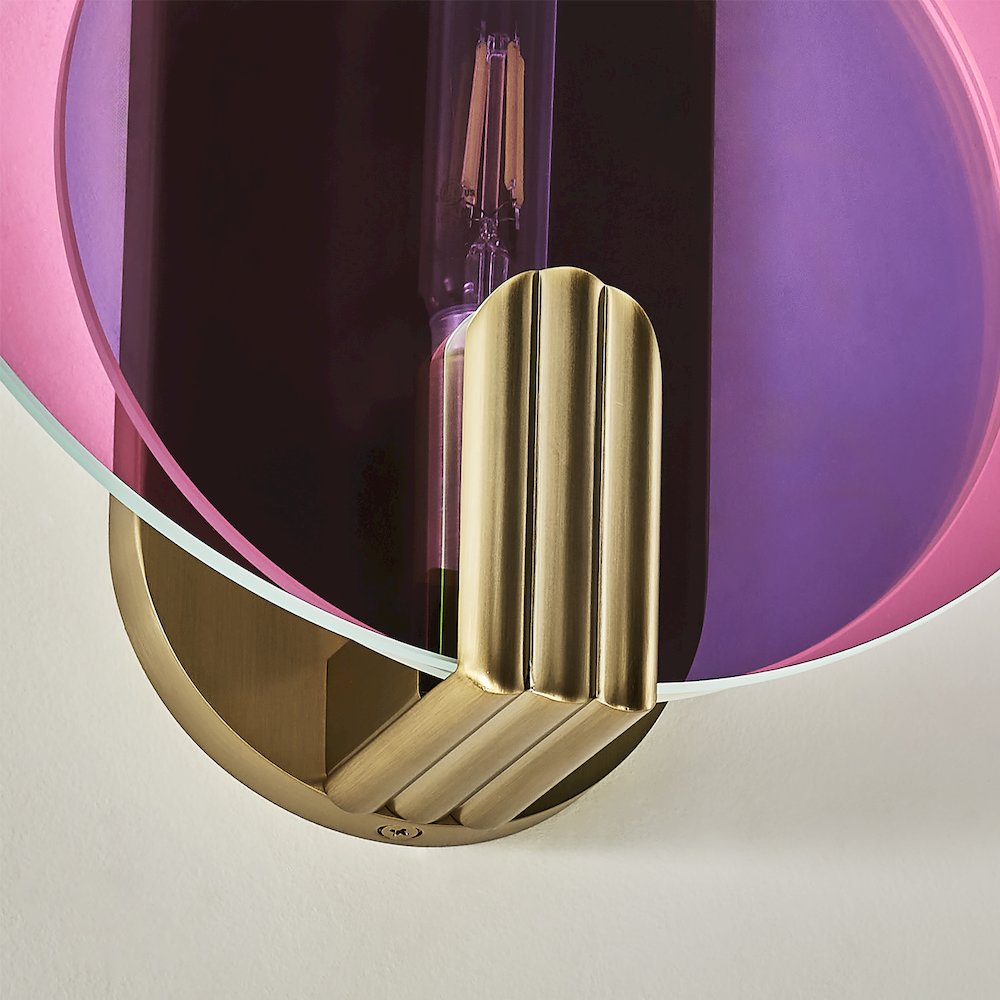 Optics 11-in 1 Light (6-watt) Winter Brass Wall Sconce. Picture 5