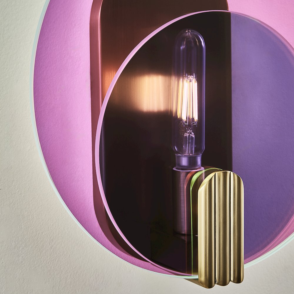 Optics 11-in 1 Light (6-watt) Winter Brass Wall Sconce. Picture 12