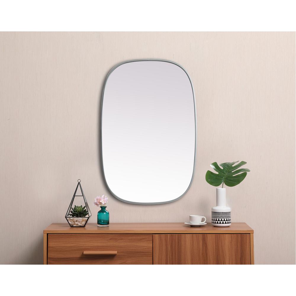 Metal Frame Oval Mirror 24x36 Inch in Silver. Picture 3