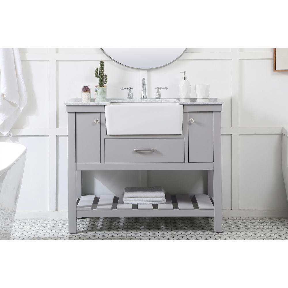 42 inch Single bathroom vanity in grey. Picture 14