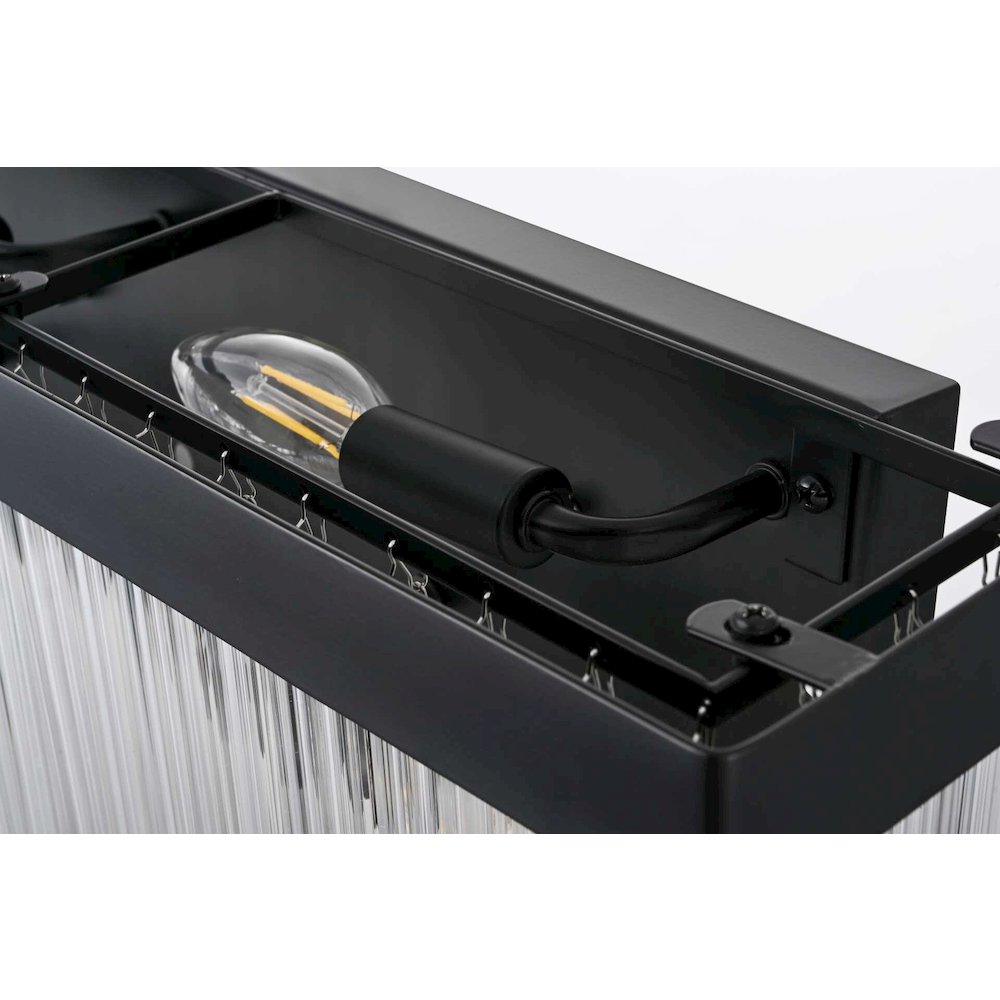 Harlow 19 inch Wall Sconce in Black. Picture 5