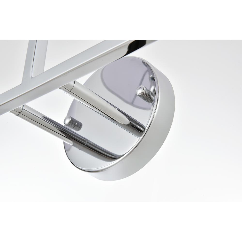 Colson 3 light Chrome and Clear Bath Sconce. Picture 5