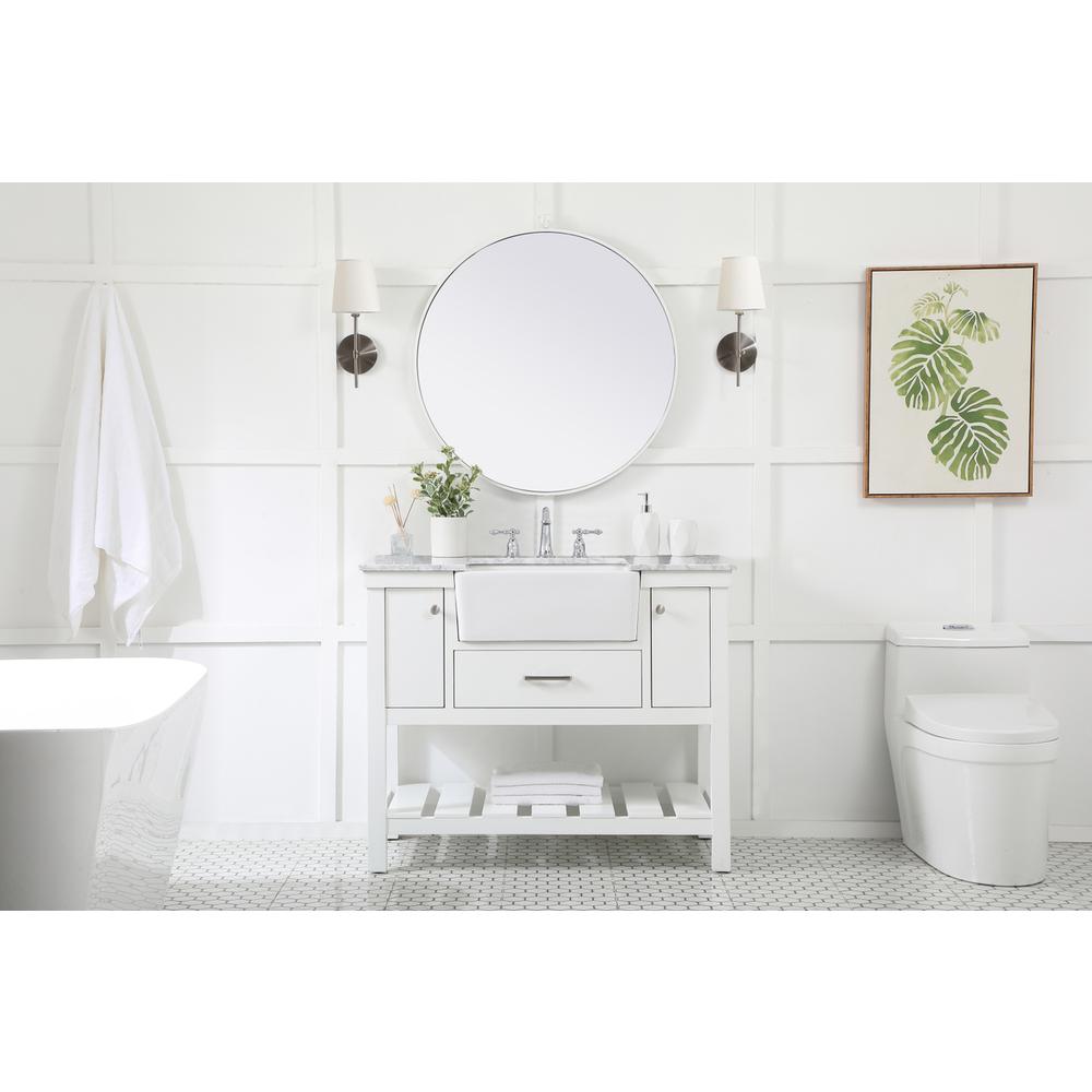 42 inch Single bathroom vanity in white. Picture 4