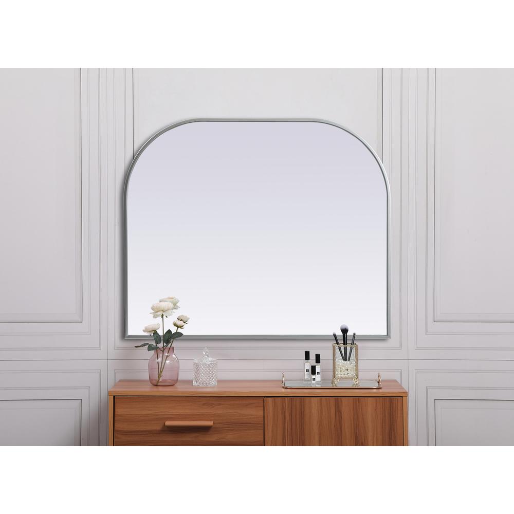 Metal Frame Arch Mirror 36x30 Inch in Silver. Picture 3