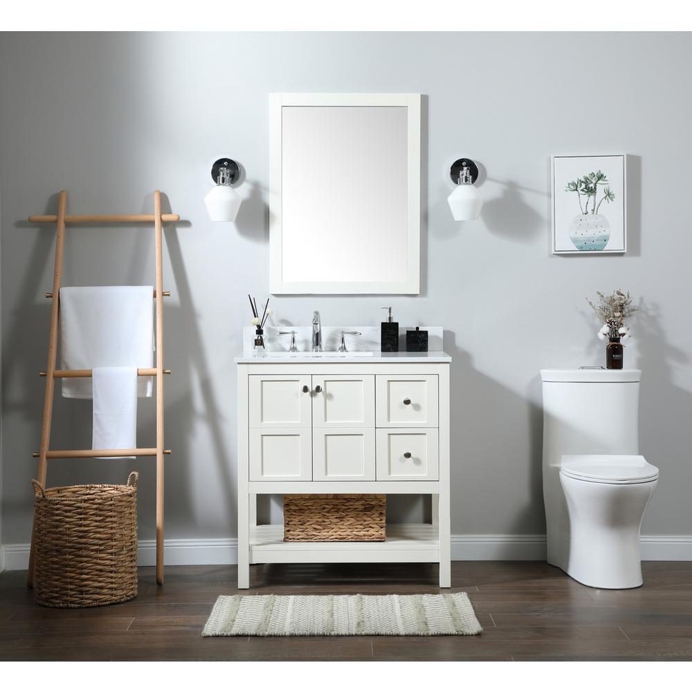 32 inch Single bathroom vanity in white with backsplash. Picture 4