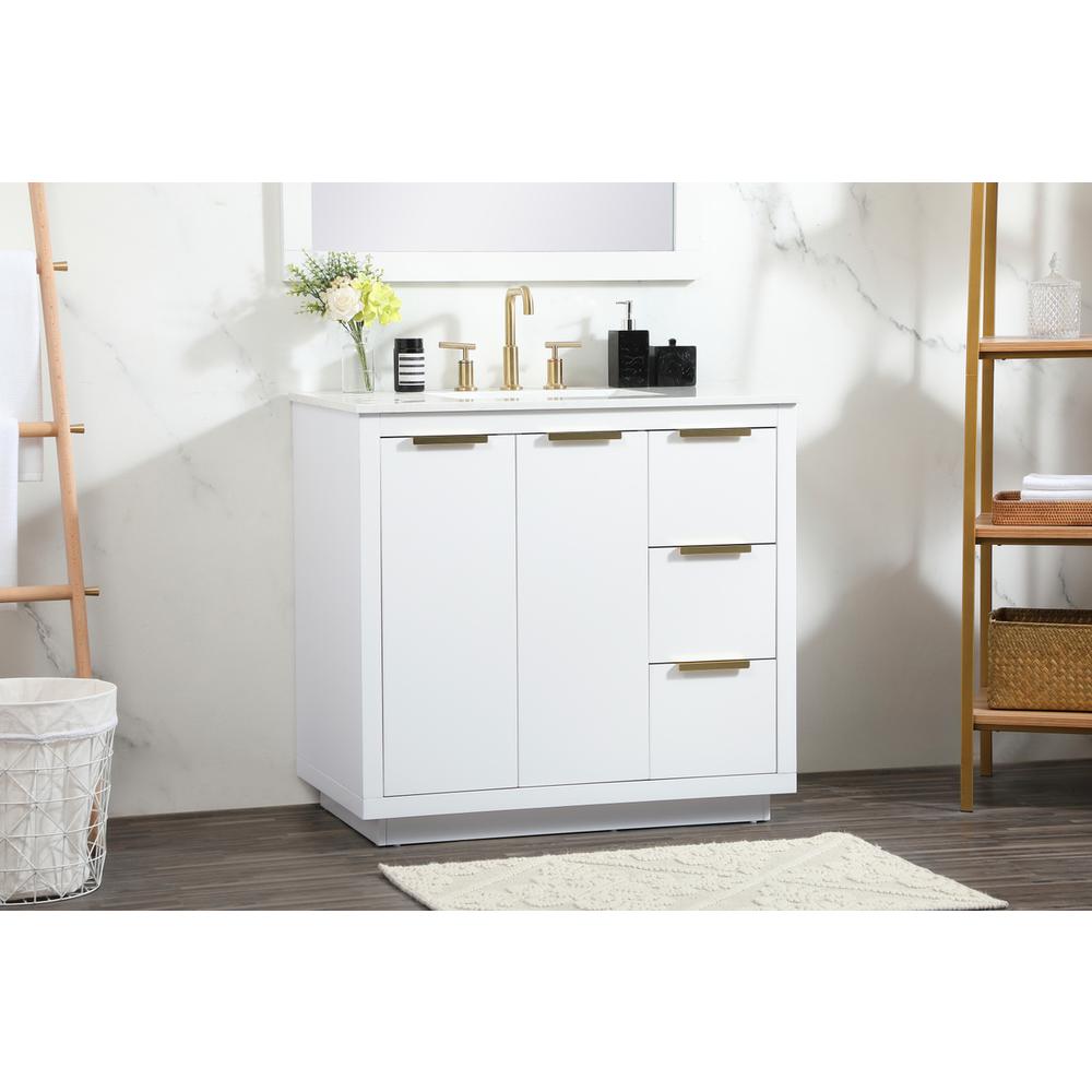 36 inch Single bathroom vanity in white. Picture 2