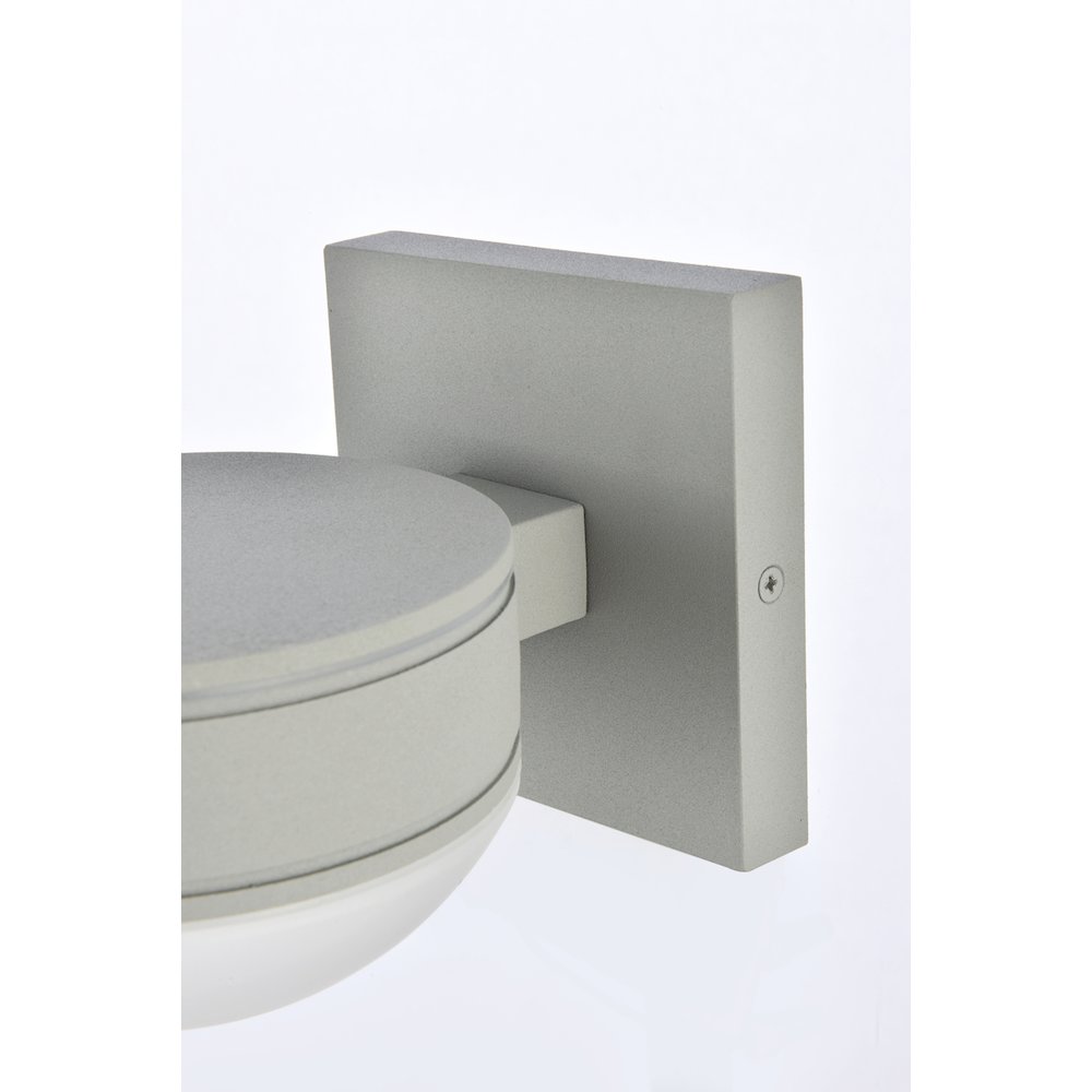 Raine Integrated Led Wall Sconce In Silver. Picture 5
