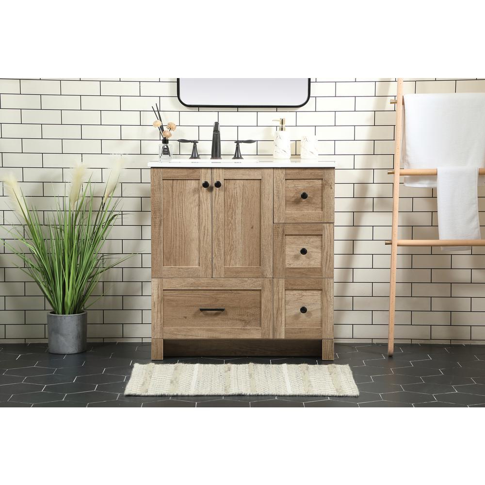 32 inch Single bathroom vanity in natural oak. Picture 14