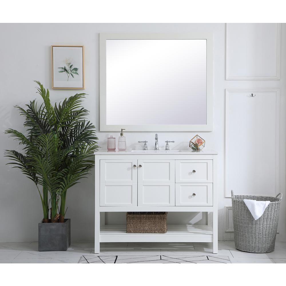 42 inch Single Bathroom Vanity in White. Picture 4