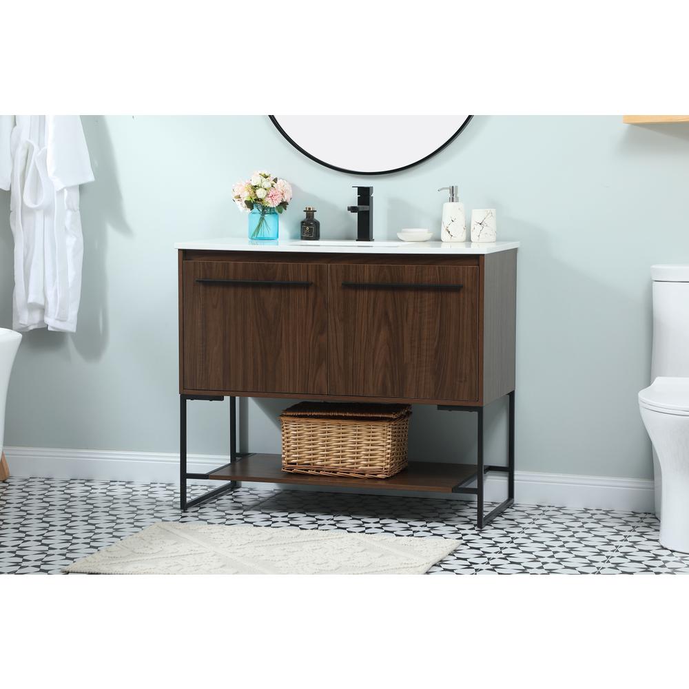 40 inch Single bathroom vanity in walnut. Picture 2