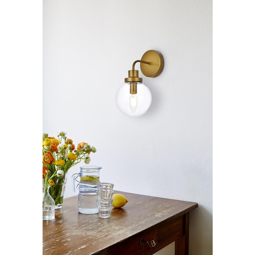 Hanson 1 light bath sconce in brass with clear shade. Picture 7