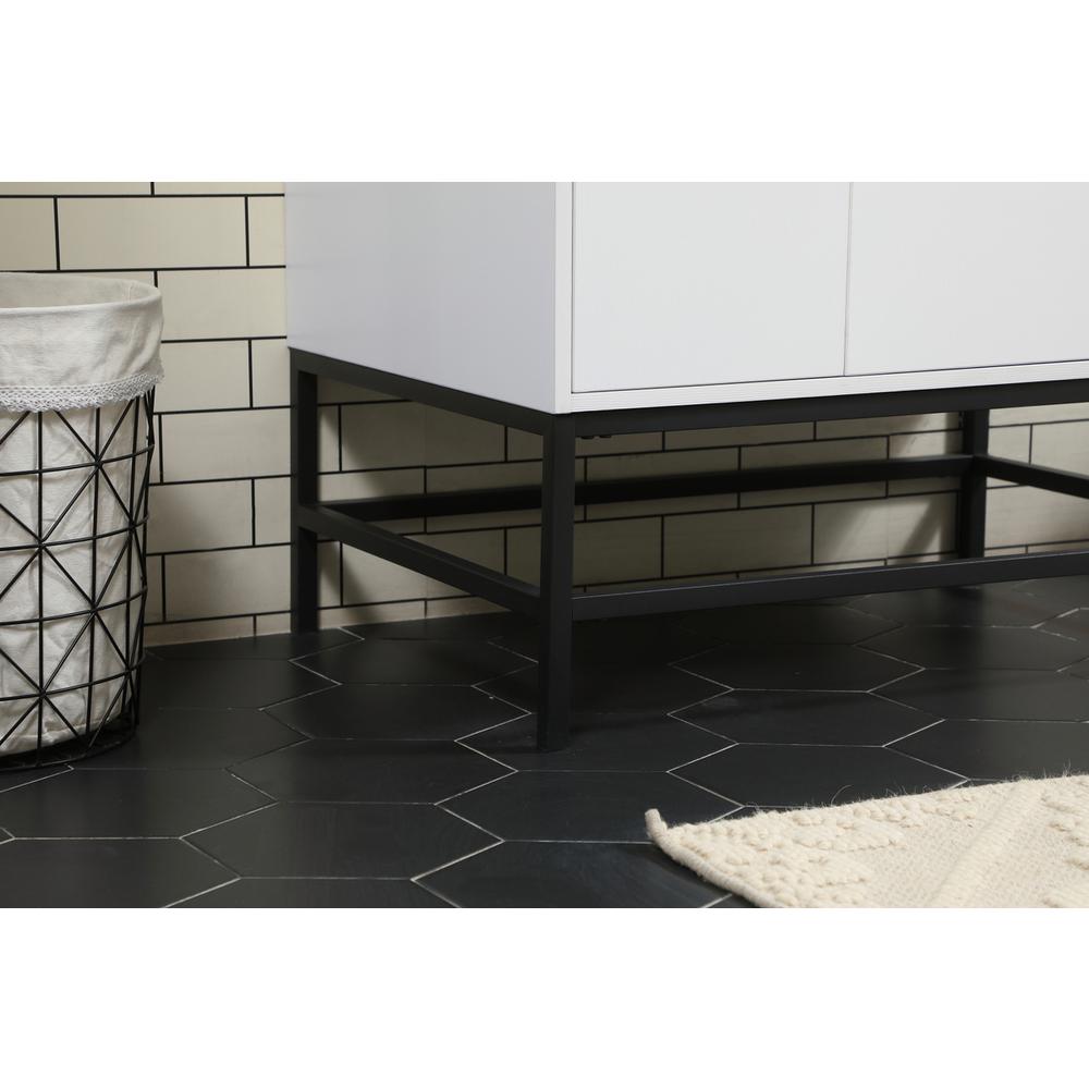 32 inch Single bathroom vanity in white with backsplash. Picture 6