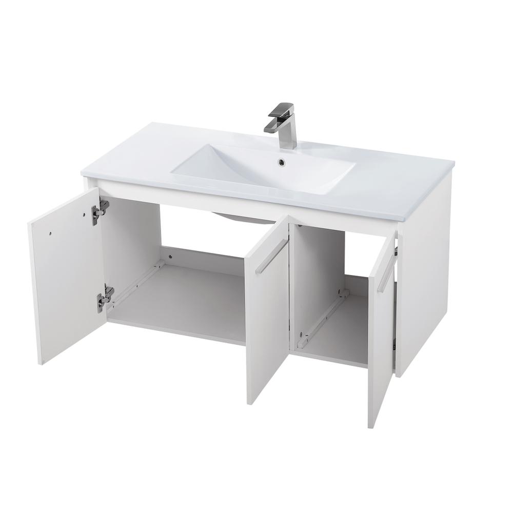 40 inch  Single Bathroom Floating Vanity in White. Picture 8