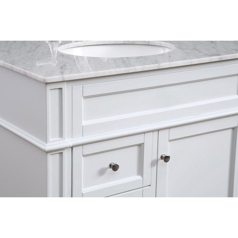 32 In. Single Bathroom Vanity Set In White. Picture 5
