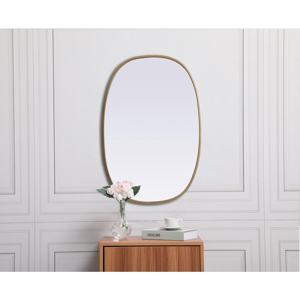 Metal Frame Oval Mirror 20x30 Inch in Brass. Picture 3