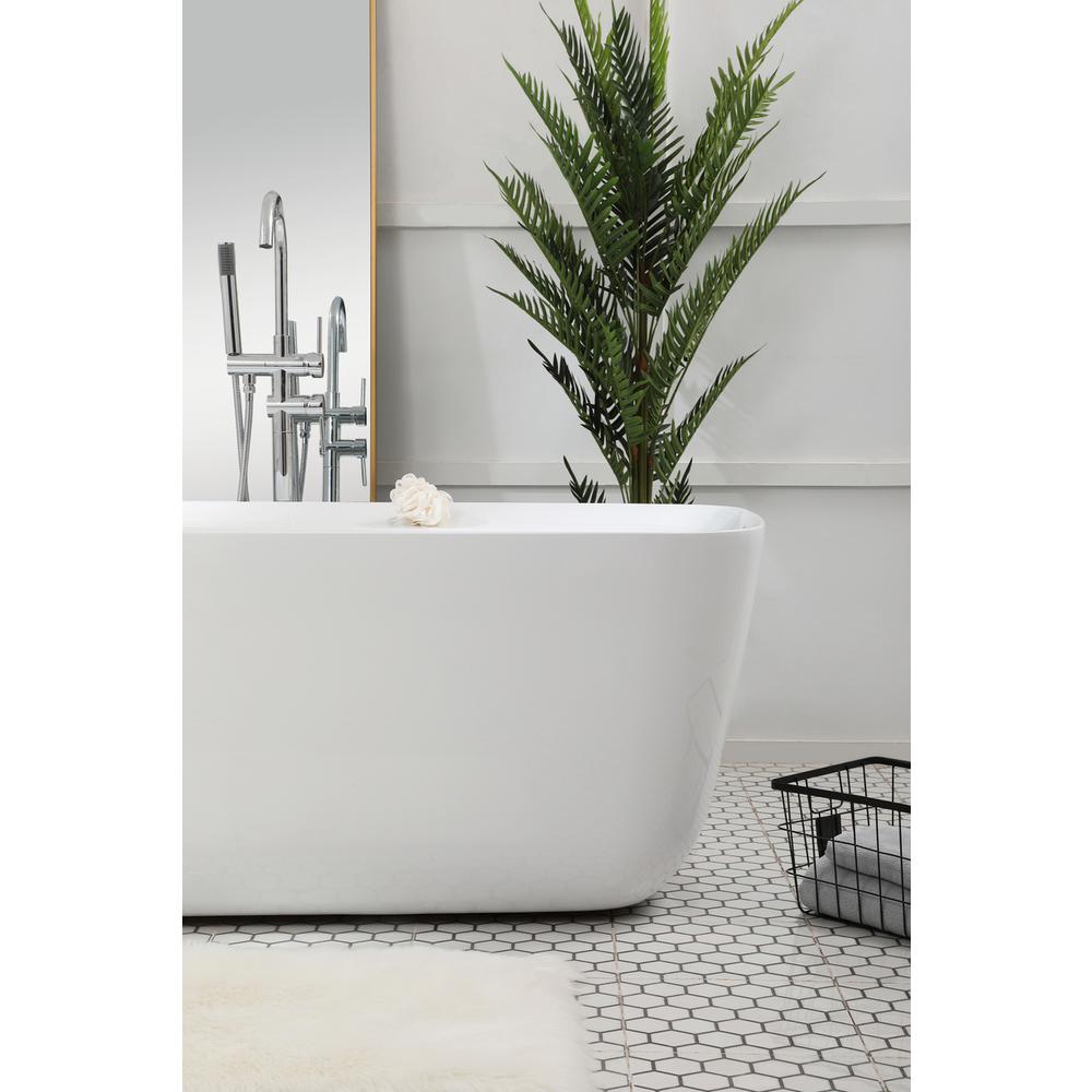 67 inch soaking bathtub in glossy white. Picture 7