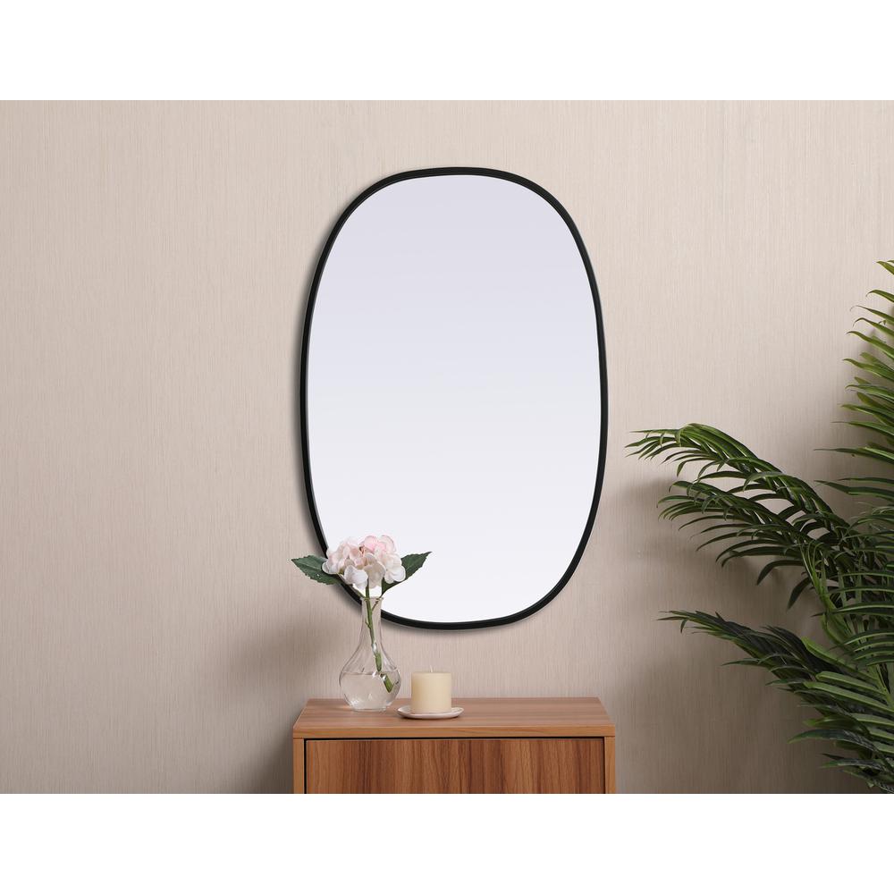 Metal Frame Oval Mirror 20x30 Inch in Black. Picture 3